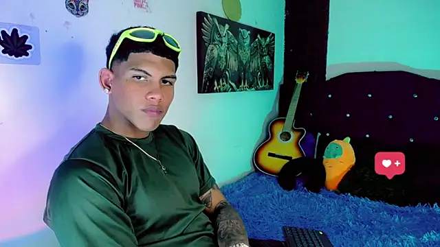 Damian latinxxx online show from January 2025 09:05:01 AM