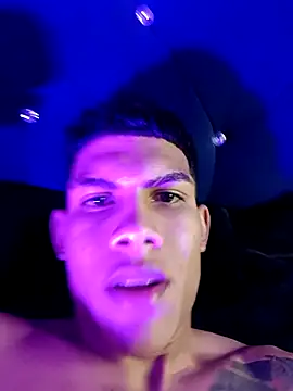 Damian latinxxx online show from February 2025 11:01:02 AM