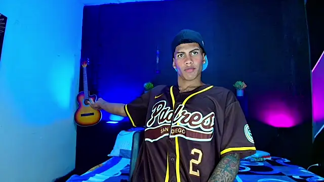 Damian latinxxx online show from February 2025 06:14:02 AM