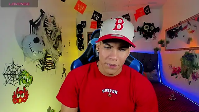 Damian latinxxx online show from October 2025 03:05:01 AM