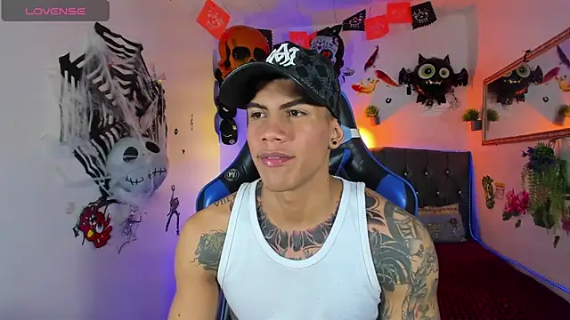 Damian latinxxx online show from October 2025 03:06:02 AM