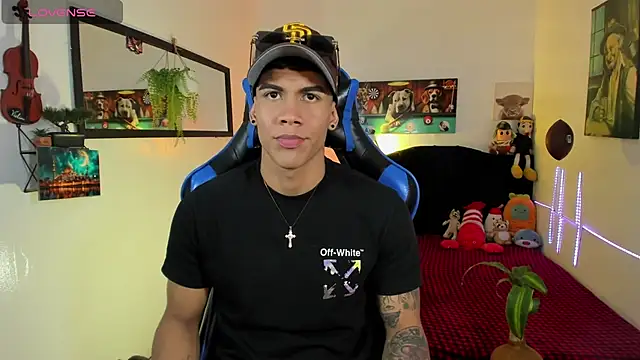 Damian latinxxx online show from April 2026 01:32:01 AM