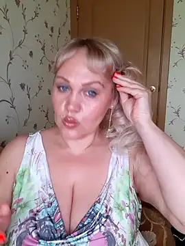IsabellaBoni online show from June 2026 07:10:01 AM