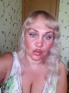 IsabellaBoni online show from August 2026 07:18:02 AM