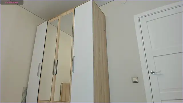 sweety vikky online show from February 2025 12:20:02 AM