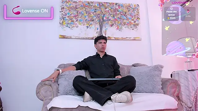 Santy carrington online show from April 2026 07:55:02 PM