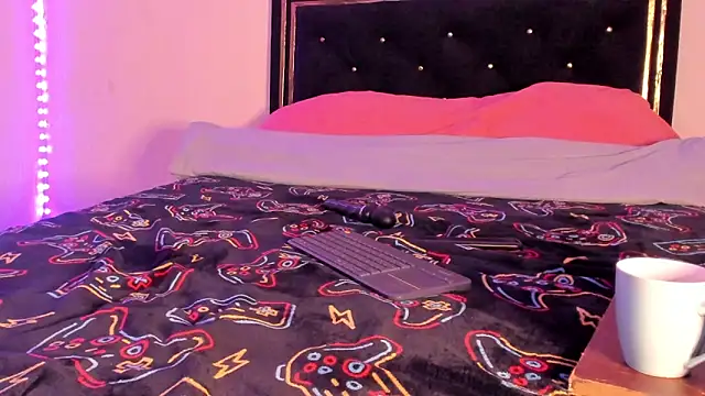 Snapshot of JennamartinyII chatting on February 2026 11:47:02 AM JennamartinyII online show from February 2026 11:47:02 AM