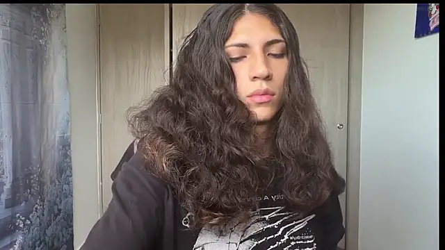 Snapshot of gabriel__manson chatting on September 2025 09:37:01 PM gabriel manson online show from September 2025 09:37:01 PM