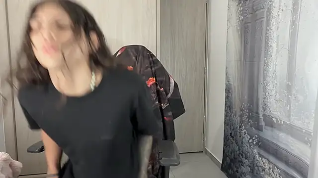 Snapshot of gabriel__manson chatting on December 2025 01:11:02 AM gabriel manson online show from December 2025 01:11:02 AM