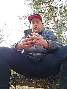 Snapshot of PupW0lfy chatting on January 2025 11:32:02 AM PupW0lfy online show from January 2025 11:32:02 AM