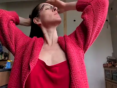 Milky hairy mommy online show from February 2025 07:35:01 AM