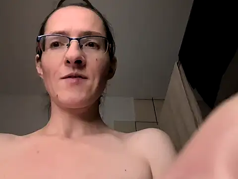 Milky hairy mommy online show from March 2025 08:15:02 PM