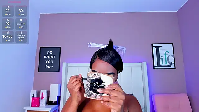 Snapshot of Britanymooree chatting on September 2025 08:09:02 PM Britanymooree online show from September 2025 08:09:02 PM