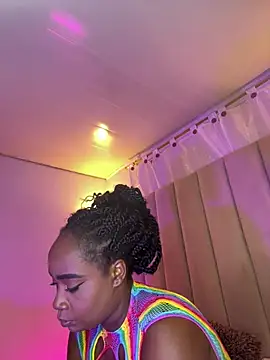 Britanymooree online show from March 2026 08:13:02 PM