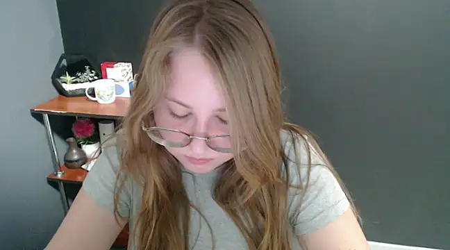 lady minx online show from December 2024 11:00:01 AM