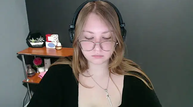 lady minx online show from January 2025 11:54:02 AM