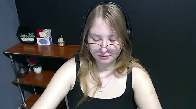 lady minx online show from January 2025 10:53:02 AM