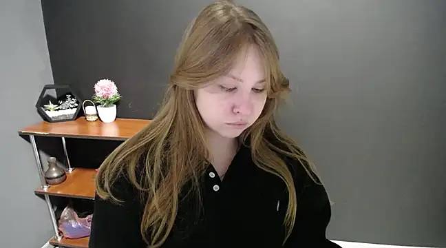 lady minx online show from February 2025 07:22:02 AM