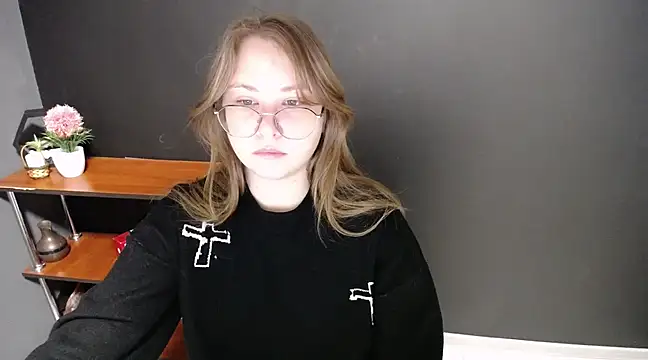 lady minx online show from February 2025 07:31:02 AM