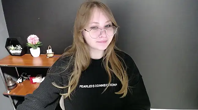 lady minx online show from March 2025 07:30:02 AM