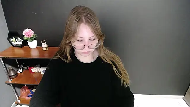 lady minx online show from March 2025 10:28:02 AM