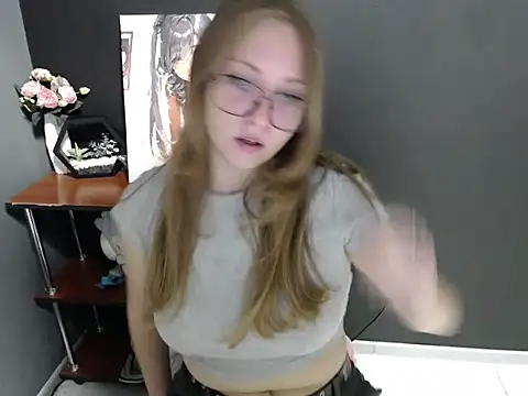 lady minx online show from October 2025 06:33:01 AM