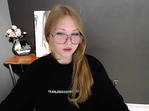 lady minx online show from October 2025 06:46:02 AM