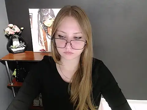 lady minx online show from October 2025 11:58:02 AM