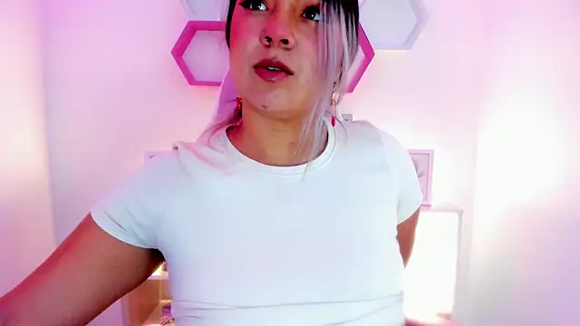  Ameliie online show from January 2025 06:54:01 PM