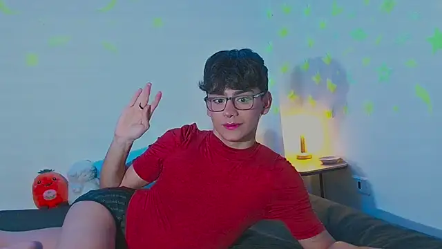 Snapshot of arnold_laurent_ chatting on December 2024 08:11:01 PM arnold laurent online show from December 2024 08:11:01 PM