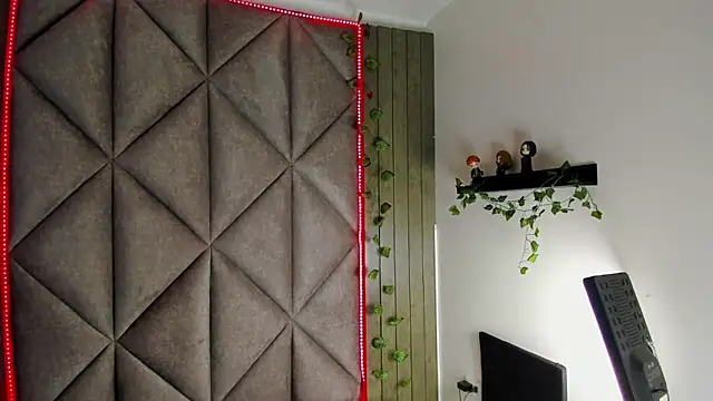 AbbyWathson online show from February 2026 11:43:02 AM