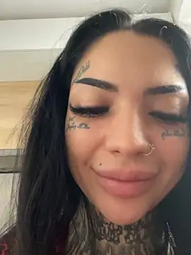 Snapshot of CreamyInkky_ chatting on December 2024 07:04:01 AM CreamyInkky online show from December 2024 07:04:01 AM