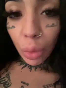 Snapshot of CreamyInkky_ chatting on January 2025 02:14:02 PM CreamyInkky online show from January 2025 02:14:02 PM