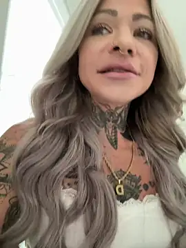 Divina X  online show from June 2026 04:35:02 AM