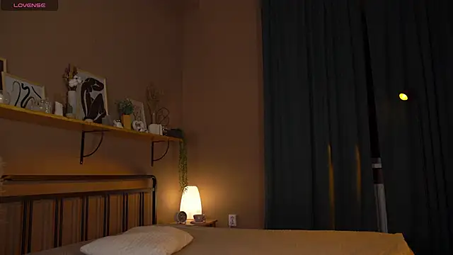 FairyFlutter online show from January 2025 06:27:01 PM