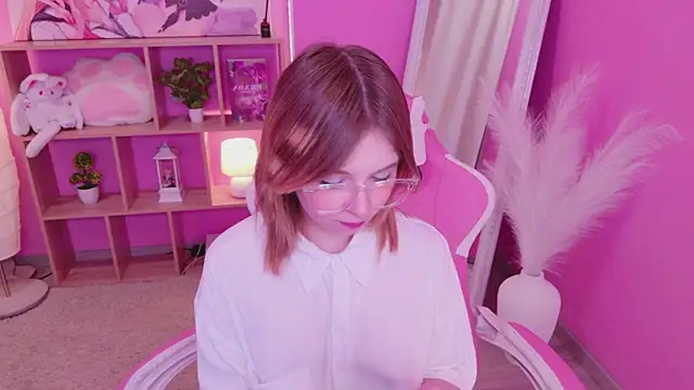 Coconut Mia online show from June 2026 04:46:01 PM