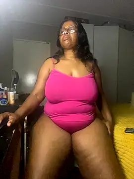 Nomthie online show from October 2025 11:02:01 PM