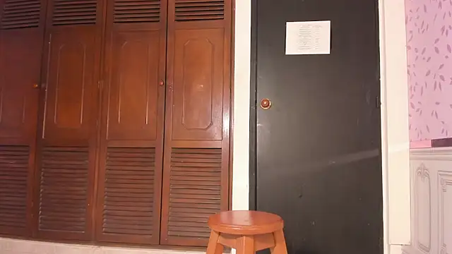 ice queen  online show from October 2025 04:11:01 AM