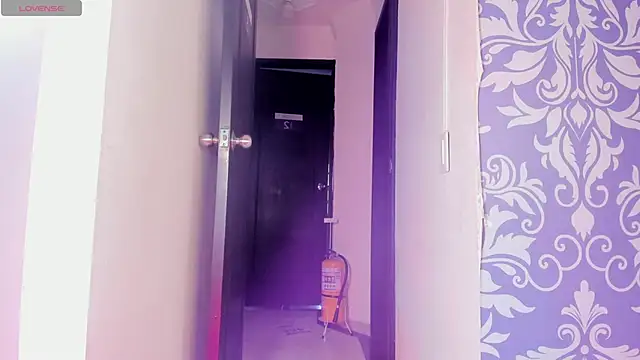 ice queen  online show from October 2025 04:06:02 PM