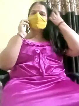 Snapshot of IndianAngle chatting on November 2025 02:44:01 PM IndianAngle online show from November 2025 02:44:01 PM