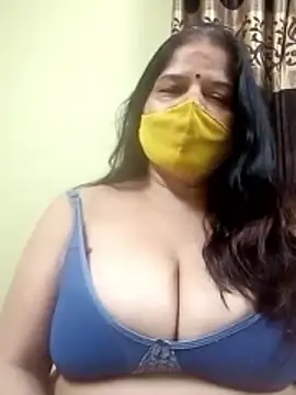 Snapshot of IndianAngle chatting on November 2025 08:55:01 PM IndianAngle online show from November 2025 08:55:01 PM