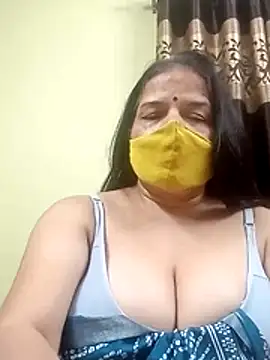 Snapshot of IndianAngle chatting on December 2025 08:26:01 PM IndianAngle online show from December 2025 08:26:01 PM