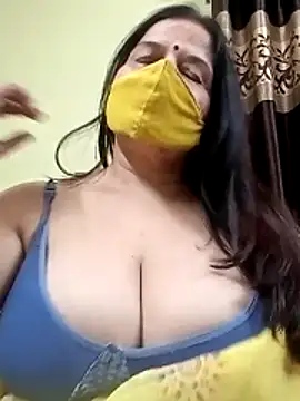 Snapshot of IndianAngle chatting on December 2025 08:27:01 PM IndianAngle online show from December 2025 08:27:01 PM