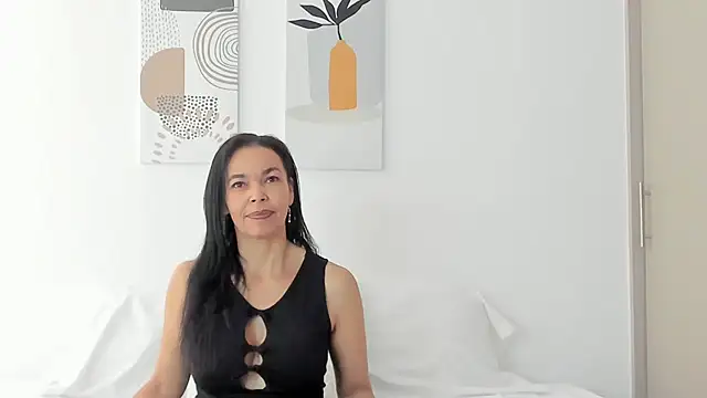 Evawalker  online show from September 2025 03:24:01 PM