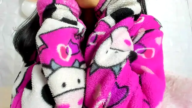 Snapshot of AndreaPinkNaughty chatting on January 2025 10:34:02 AM AndreaPinkNaughty online show from January 2025 10:34:02 AM