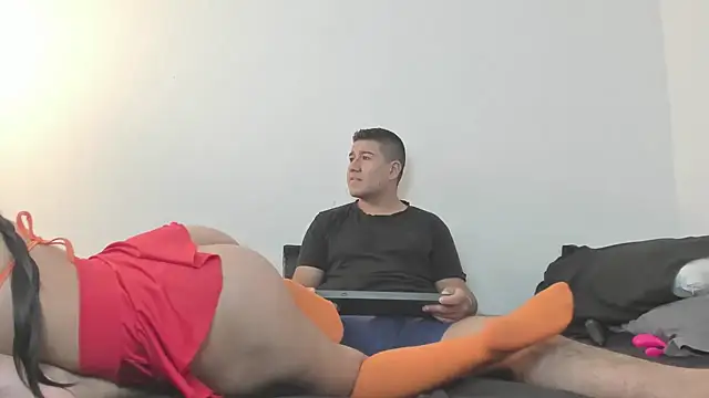 Snapshot of evanandsunny chatting on February 2025 07:56:02 PM evanandsunny online show from February 2025 07:56:02 PM