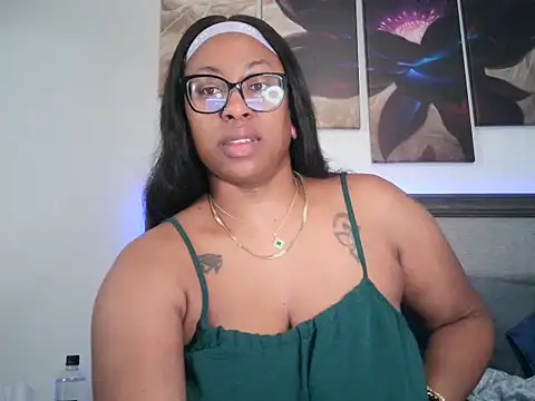 Snapshot of Nyxie_Chaos chatting on May 2026 01:50:01 PM Nyxie Chaos online show from May 2026 01:50:01 PM