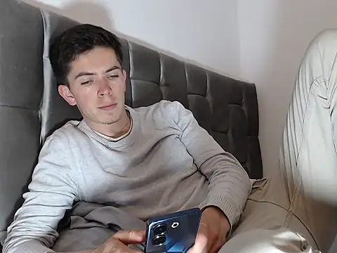 Snapshot of Eliantg chatting on September 2025 11:29:02 PM Eliantg online show from September 2025 11:29:02 PM