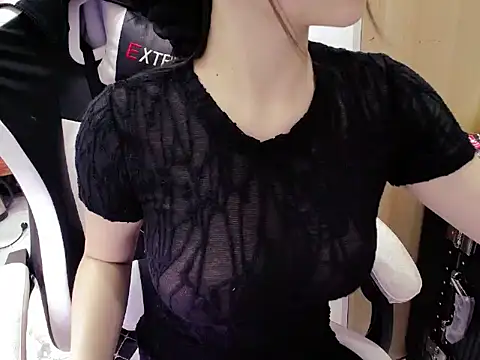 Lynk Lee69 online show from March 2025 09:02:02 AM