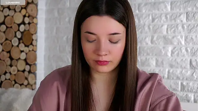 LowOncoming online show from October 2025 01:23:01 AM